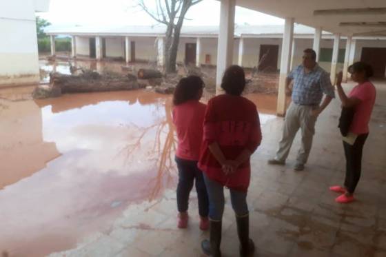 En Anta Defensa Civil asistió a los damnificados por las intensas lluvias