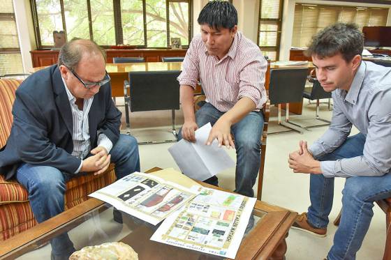 Analizarán un proyecto para la construcción de viviendas orgánicas para comunidades originarias