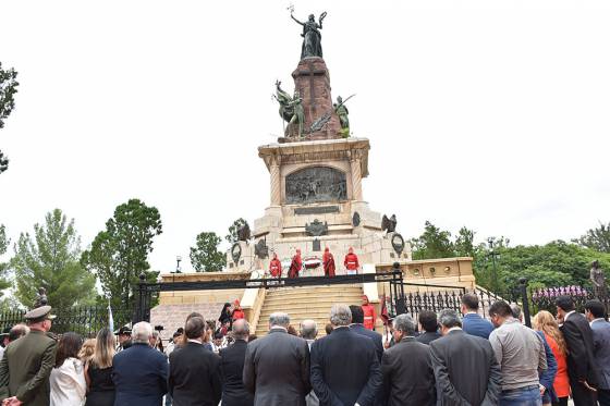 El pueblo salteño honró a los héroes de la Batalla de Salta