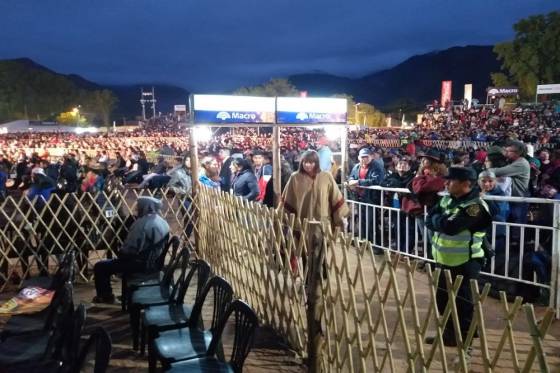 Importante operativo de seguridad durante la Serenata a Cafayate