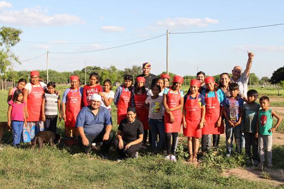 Familias de Ballivián se capacitaron en cocina saludable