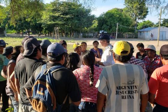 Encuentro con caciques de comunidades originarias de General Mosconi