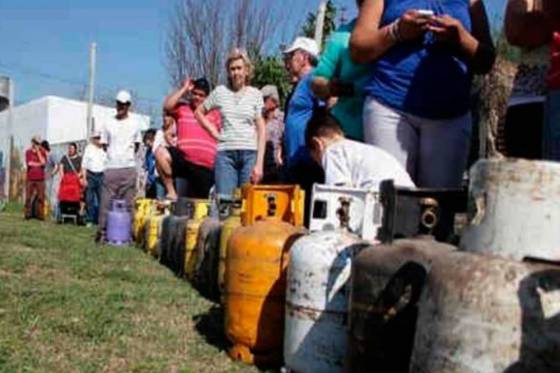 Esta semana continúa la distribución de la garrafa social en barrios de Capital