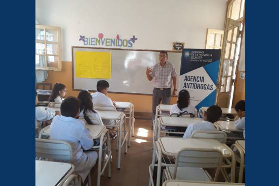 Alumnos de la escuela Alberdi aprendieron sobre los perjuicios de las adicciones