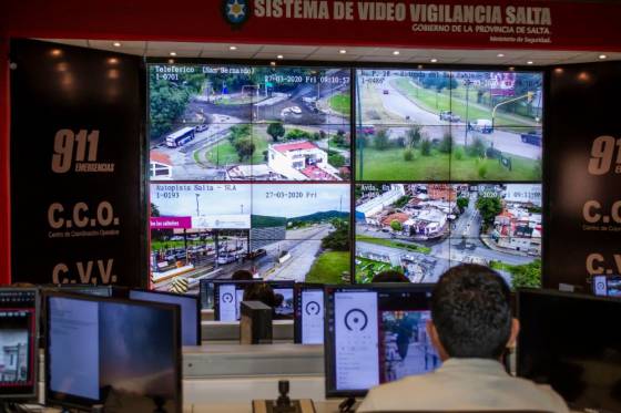 Más de  800 procedimientos por incumplimiento del DNU fueron originados por videovigilancia