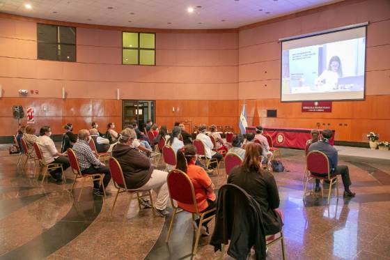 Las terapias intensivas se capacitan en manejo de pacientes críticos con COVID-19