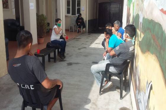 Talleres motivacionales a personas que cumplen la cuarentena en el Albergue Jaime Figueroa