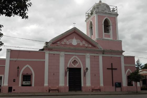 Obras para reparar la iglesia San José en Metán