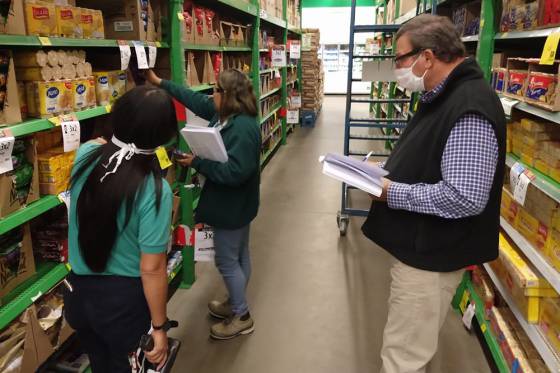 Defensa del Consumidor labró actas de infracción a supermercados, mayoristas y farmacias