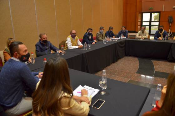 Reunión con diputados provinciales por el plan Mi Lote