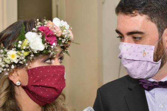 Más de 80 parejas decidieron contraer matrimonio en tiempo de pandemia