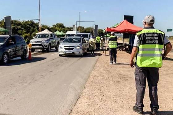 Se restablece el servicio de taxis, remises y colectivos en el departamento Orán