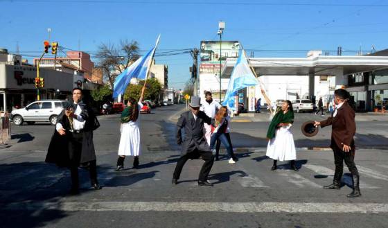 Cultura celebró el 9 de Julio con intervenciones en las calles salteñas