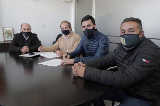 Avanzan en el mantenimiento de edificios escolares en La Merced y General Güemes