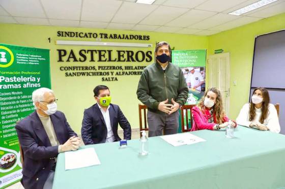 Realizarán jornadas de formación profesional de pastelería en Salta