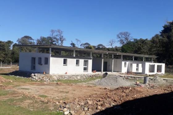 Avanza el nuevo edificio secundario con albergue en Los Naranjos