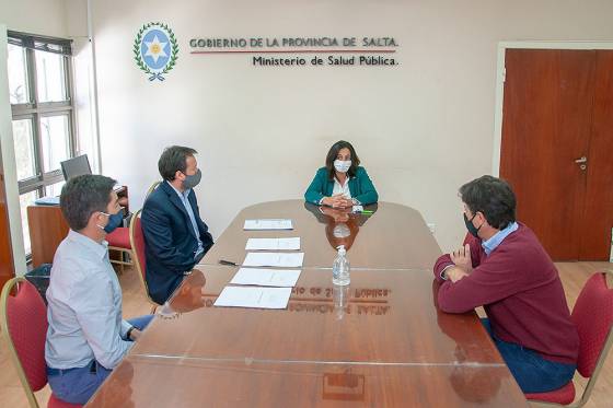 Salud suscribió convenio con la Asociación de Anestesiólogos para optimizar horas guardia