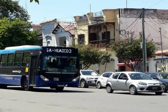 Acceso de pasajeros al servicio de colectivos