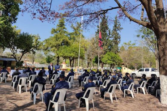 Reconocimiento especial a los policías y penitenciarios del departamento San Martín