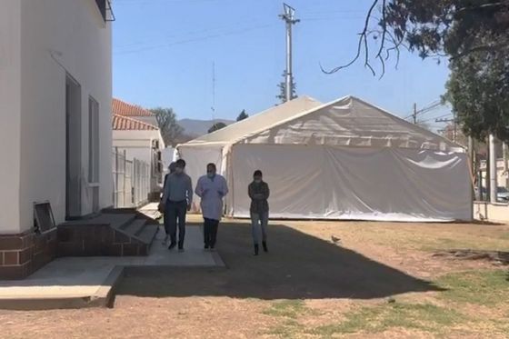 Nueva carpa para pacientes COVID-19 en el hospital San Bernardo