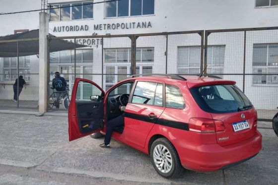 La AMT abrió la consulta pública para la recomposición de la tarifa de taxis y remises 