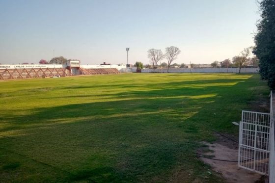 Obras y refacciones en el Complejo deportivo de J.V. González