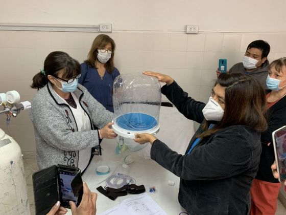 Capacitan a personal de los centros de salud del Área Operativa Norte en  el uso de cascos Helmet