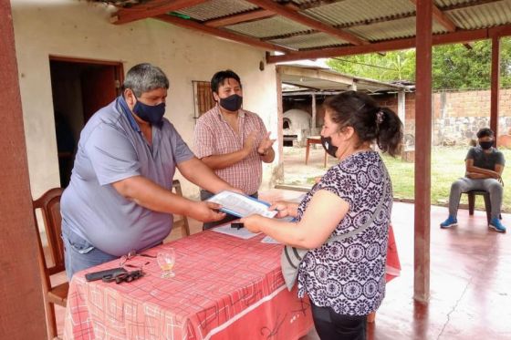 Isla de Cañas: 11 artesanos accedieron a los créditos para microemprendedores