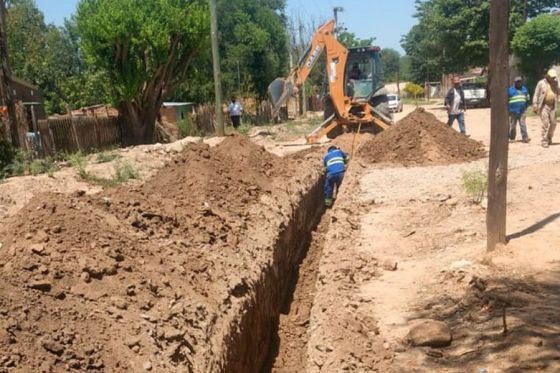 Trabajan en mejorar el servicio de agua potable para cuatro mil vecinos de Embarcación