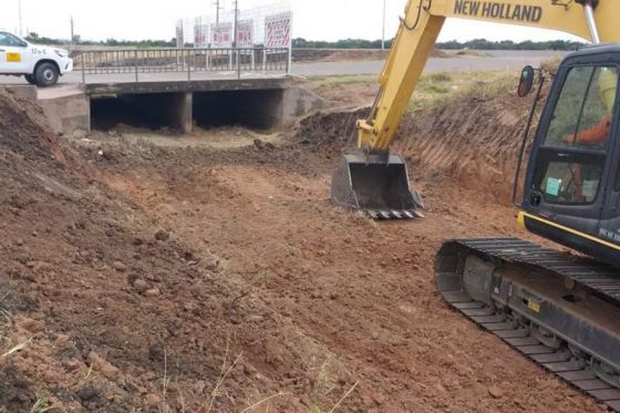 Optimizan desagües pluviales en la ruta provincial 5