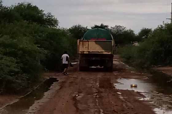 Articulan trabajo para optimizar la distribución de agua en Santa Victoria Este