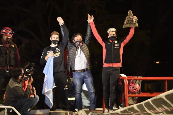 Sáenz recibió a Kevin Benavides, campeón mundial del Rally Dakar 2021