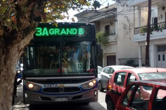 Empleados de la Administración Pública que utilicen transporte público tendrán régimen de horario especial