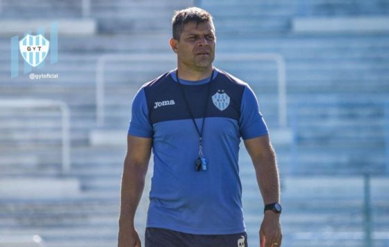 Sergio Maza, el técnico de Gimnasia en Deporte Virtual