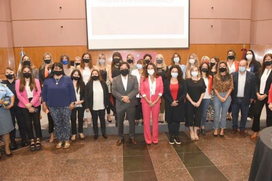 Sáenz participó del 1° Encuentro Mujeres en Gobernanza