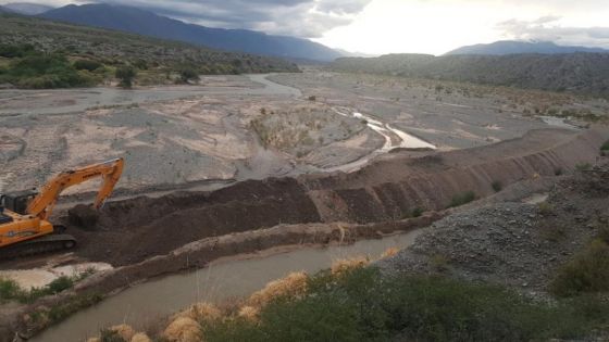 Encauzamiento del río Calchaquí en Seclantás, Payogasta y La Poma