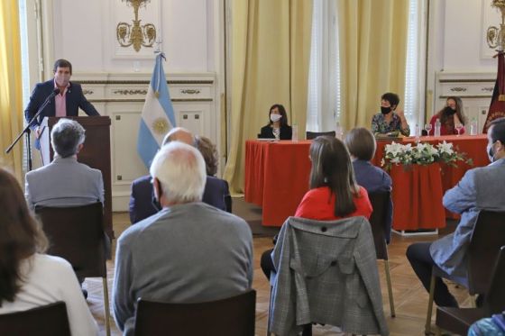 La Escribanía presentó su historia institucional: 400 años dando fe de los actos de Gobierno