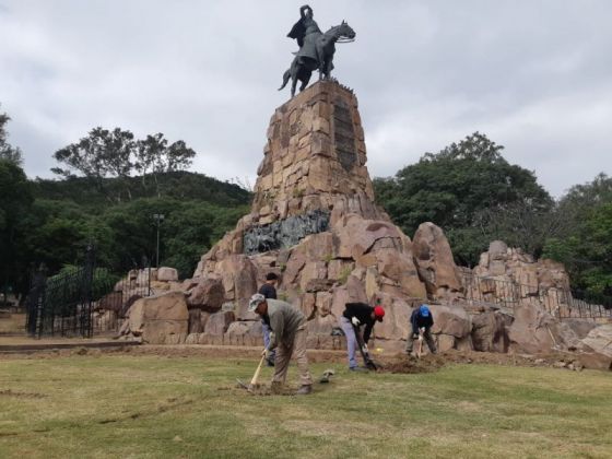 Puesta en valor de la zona del monumento al general Güemes