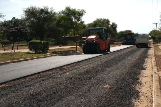 El consorcio de pavimentación del norte trabaja en General Ballivián