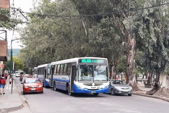 Por la medida de UTA en el interior del país, se afecta el servicio de transporte en Salta