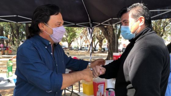 El Gobernador Sáenz supervisó en centros de salud del Área Operativa Norte la campaña de vacunación contra COVID-19