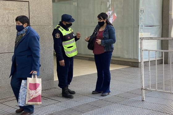 COVID-19 :  9 departamentos regresaron a confinamiento