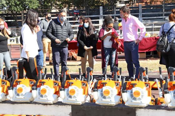 El programa nacional Potenciar Trabajo entregó equipos y herramientas a organizaciones sociales