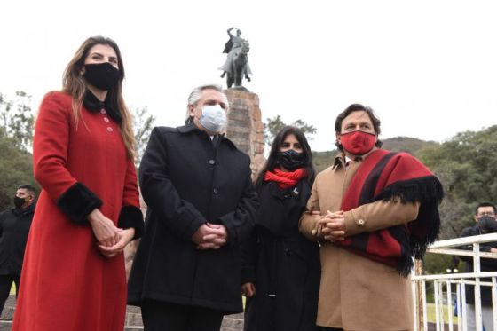 En el Bicentenario del fallecimiento de Güemes el Gobernador Sáenz y el Presidente Fernández bregaron por la construcción de un país federal