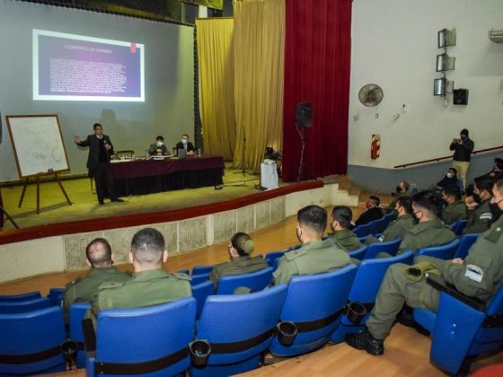 En Orán, agentes públicos y de seguridad participaron en una jornada sobre violencia de género