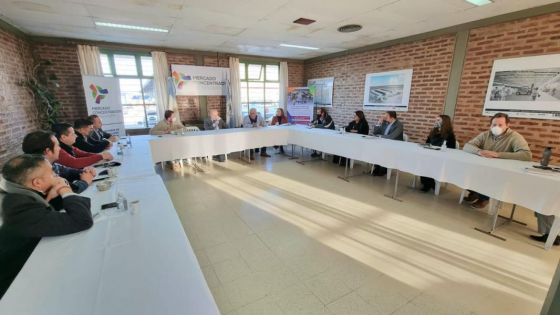 La Provincia y el Gobierno de Neuquén articulan acciones para potenciar el desarrollo productivo de ambas regiones