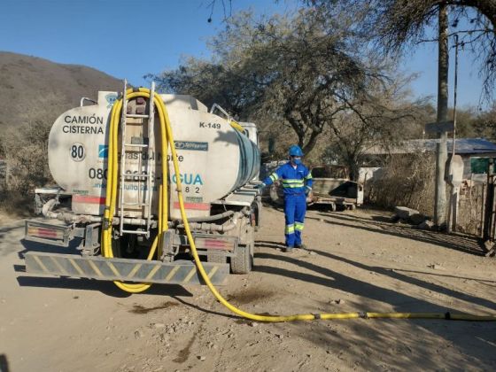 Aguas del Norte continuará asistiendo a vecinos de La Pedrera