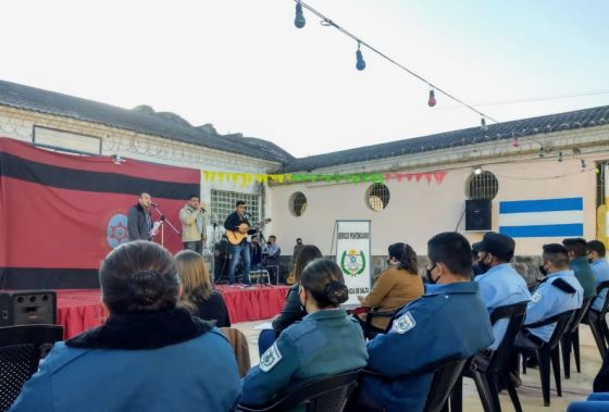 Privados de la libertad participaron de un certamen musical intramuros