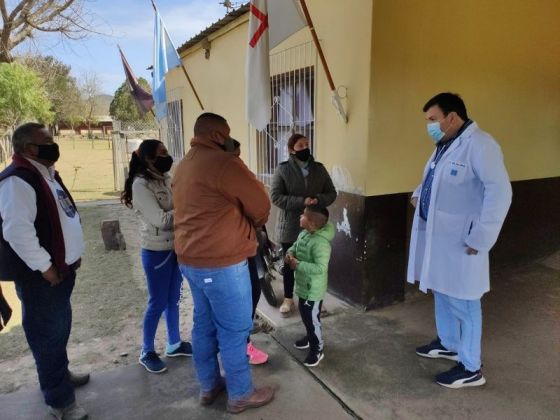 Vecinos del Valle de Acambuco recibieron atención sanitaria