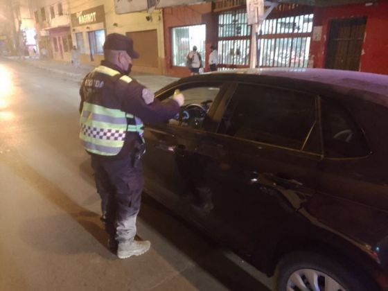 La Policía clausuró  11 fiestas clandestinas